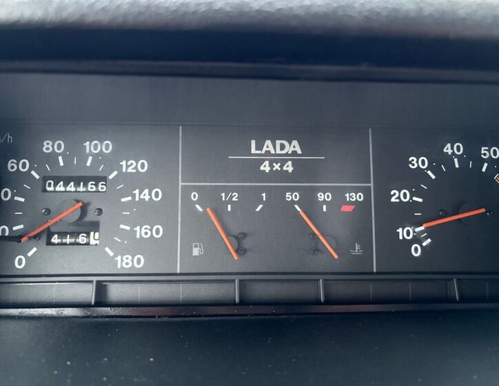 Lada Niva SUV 1,7 l 60 kw