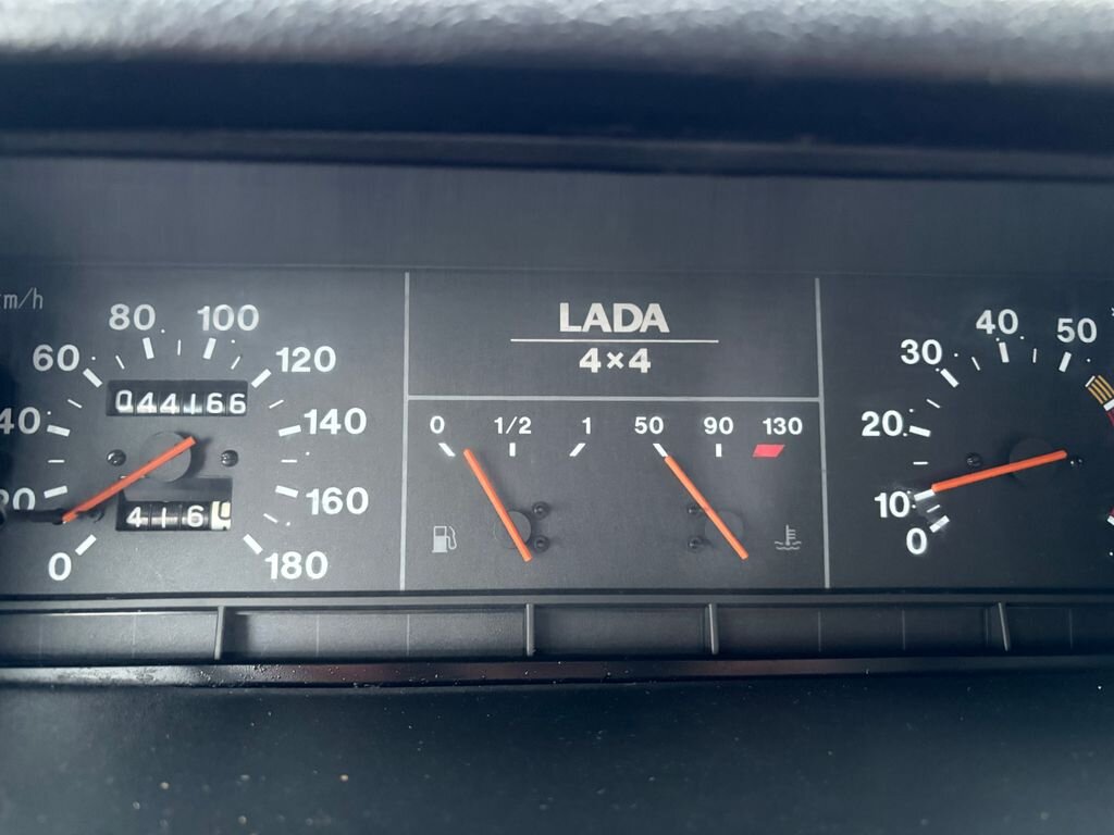 Lada Niva SUV 1,7 l 60 kw