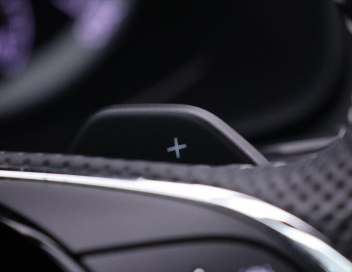 Škoda Karoq SUV 1,5 l 110 kw