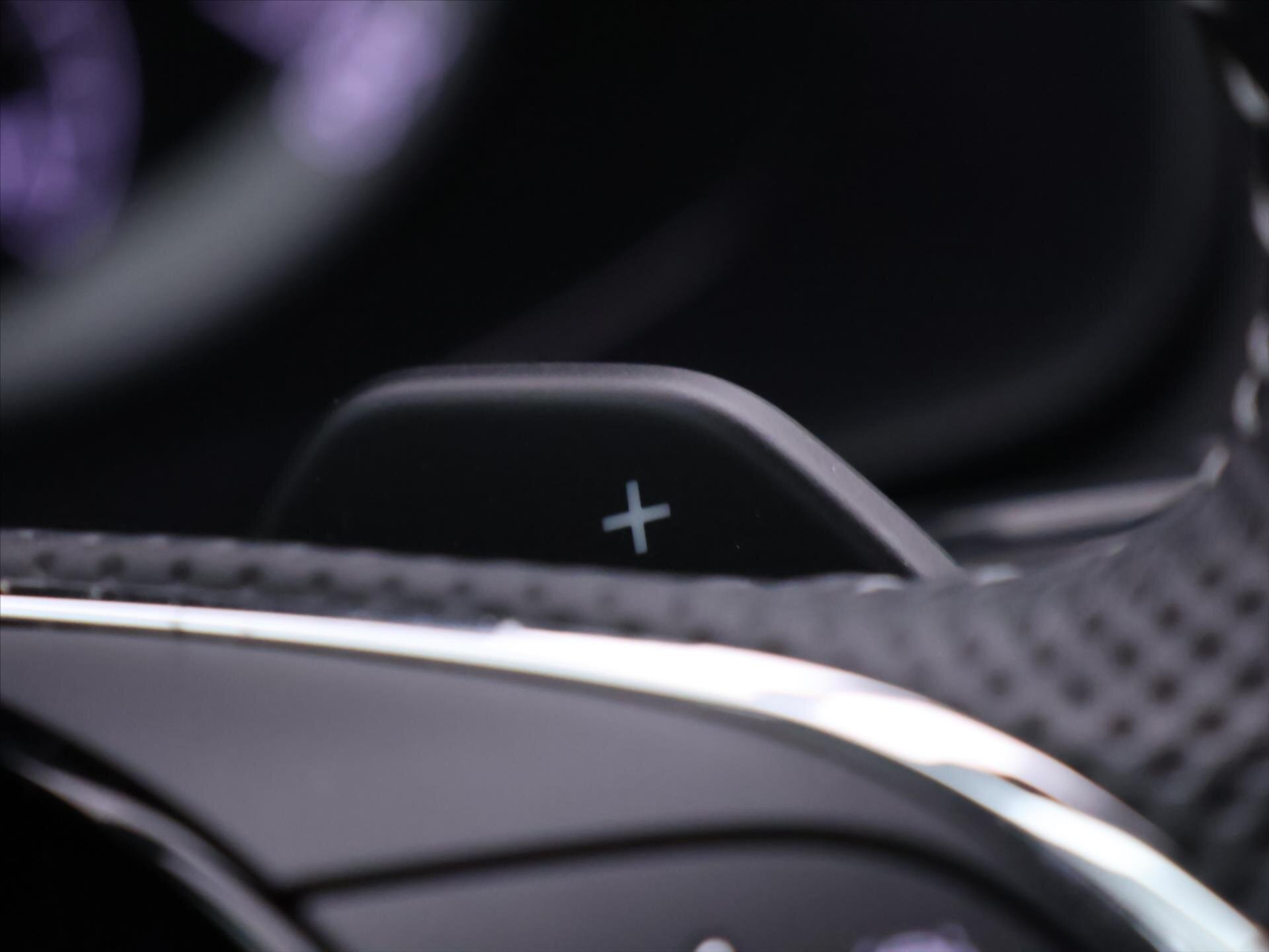 Škoda Karoq SUV 1,5 l 110 kw