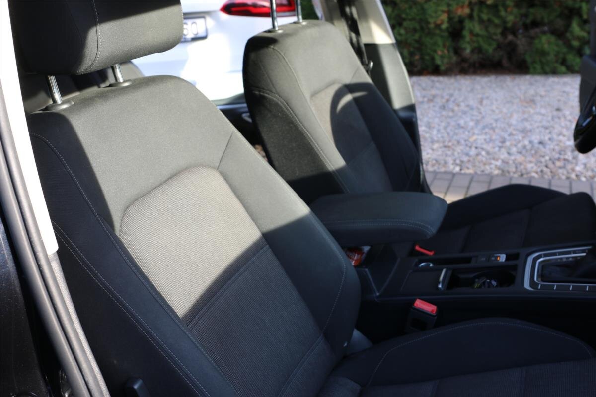 Volkswagen Passat Sedan 2,0 l 110 kw