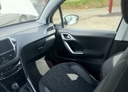 Peugeot 2008 SUV / Terénní 1,2 l 61 kw