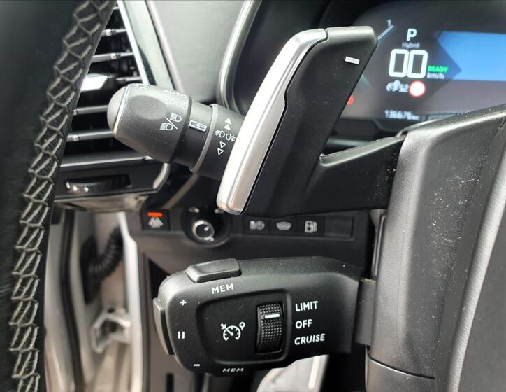 DS Automobiles DS7 Crossback 21