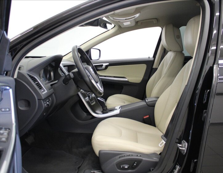 Volvo XC60 SUV 2,0 l 140 kw