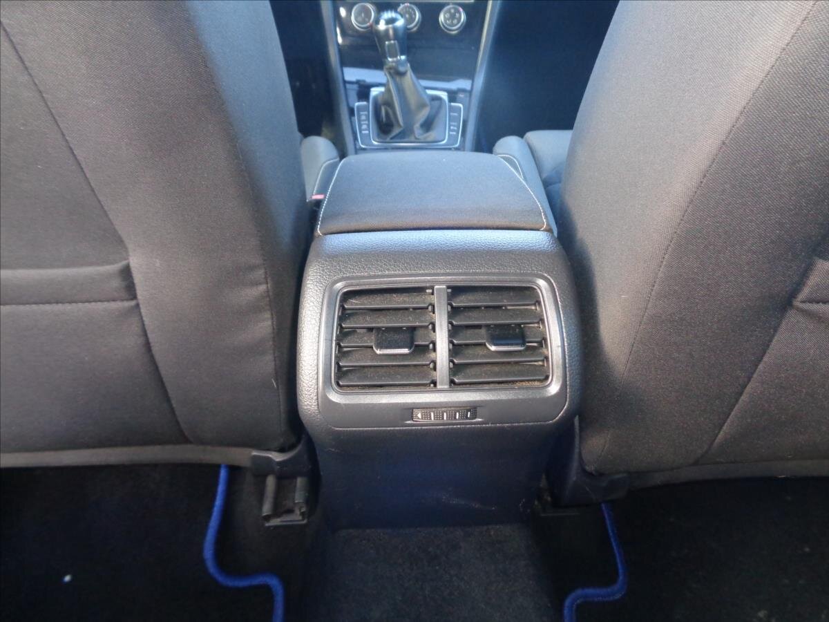 Volkswagen Golf Kombi 2,0 l 110 kw