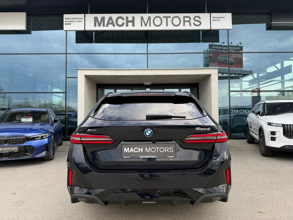 BMW Řada 5 Kombi 3,0 l 360 kw