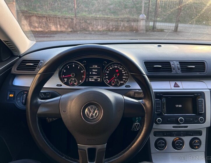 Volkswagen Passat Sedan / Limuzína 2,0 l 110 kw