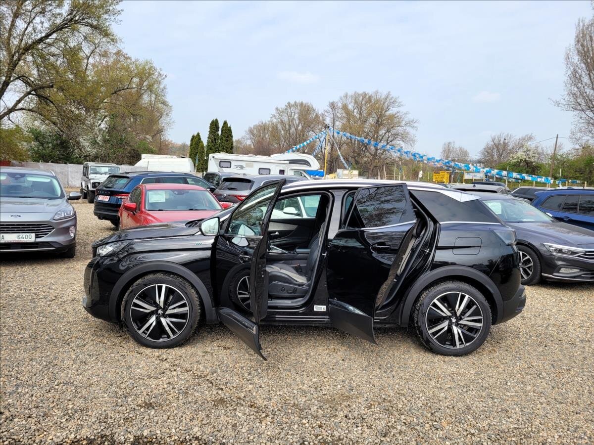 Peugeot 3008 SUV / Terénní 1,6 l 165 kw