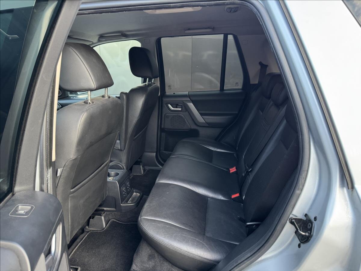Land Rover Freelander Kombi 2,2 l 118 kw