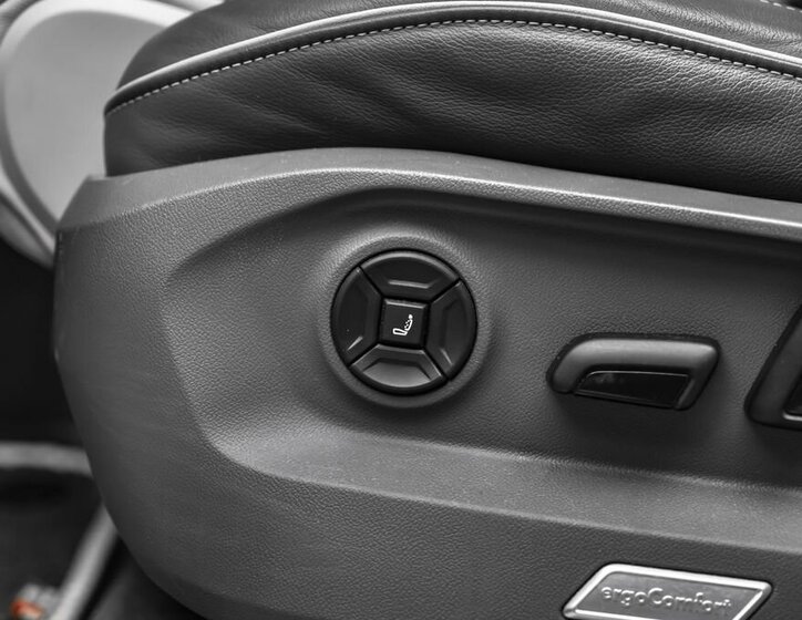 Volkswagen Touareg SUV 4,0 l 310 kw