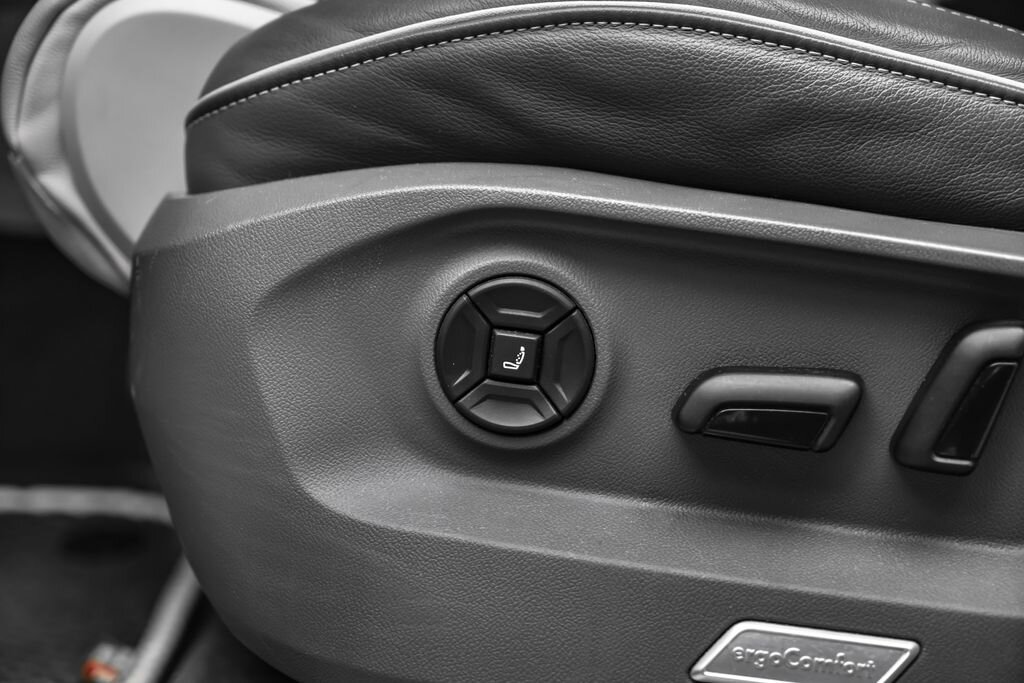 Volkswagen Touareg SUV 4,0 l 310 kw