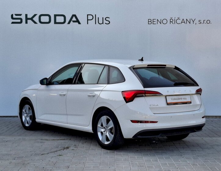 Škoda Scala 10