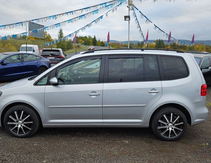 Volkswagen Touran 4