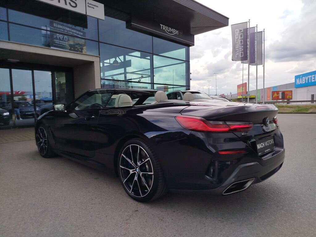 BMW Řada 8 Kabriolet 4,4 l 390 kw