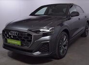 Audi Q8 3