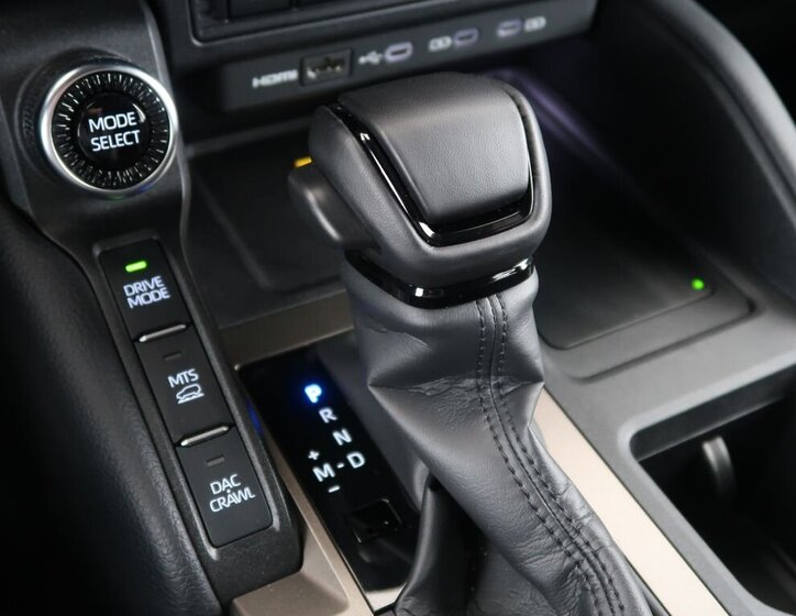 Toyota Land Cruiser SUV / Terénní 2,8 l 151 kw