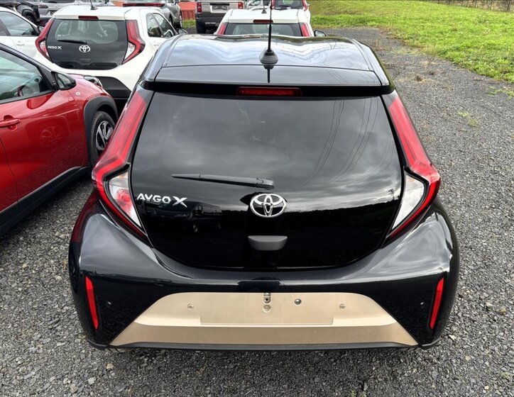 Toyota Aygo Hatchback 1,0 l 53 kw