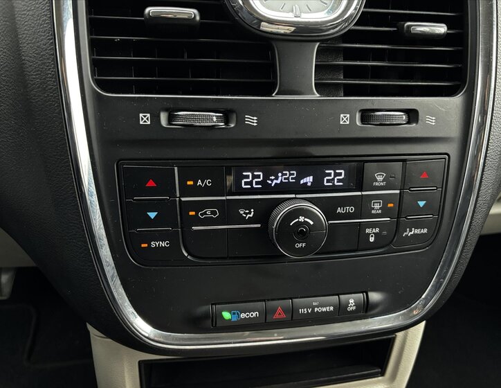 Chrysler Town & Country MPV 3,6 l 211 kw