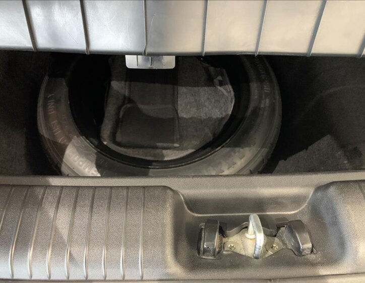 Hyundai ix20 MPV 1,4 l 66 kw