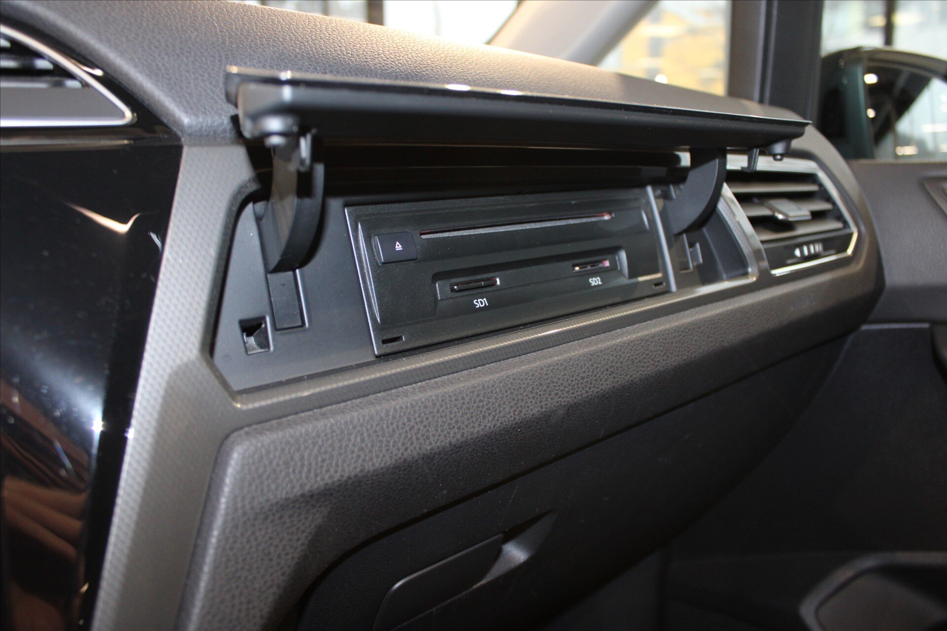 Volkswagen Touran MPV 1,5 l 110 kw