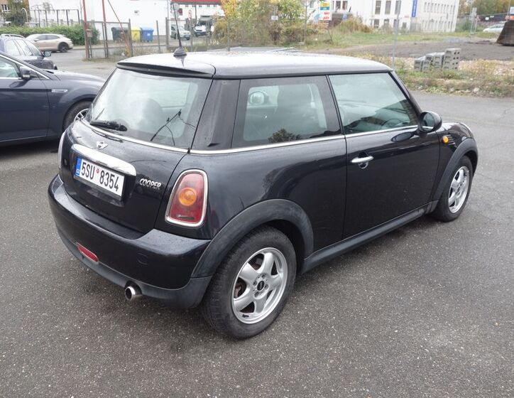 Mini Cooper 4
