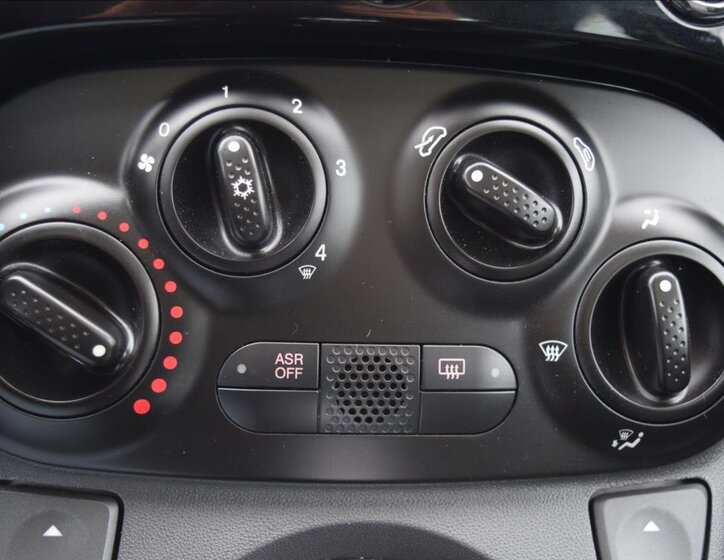 Fiat 500 Hatchback 1,4 l 74 kw