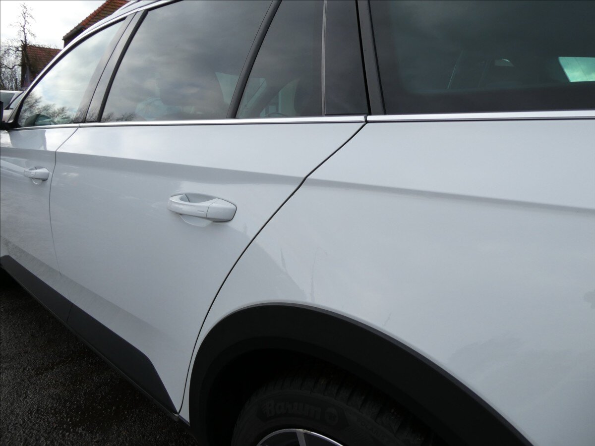 Škoda Superb Kombi 2,0 l 147 kw