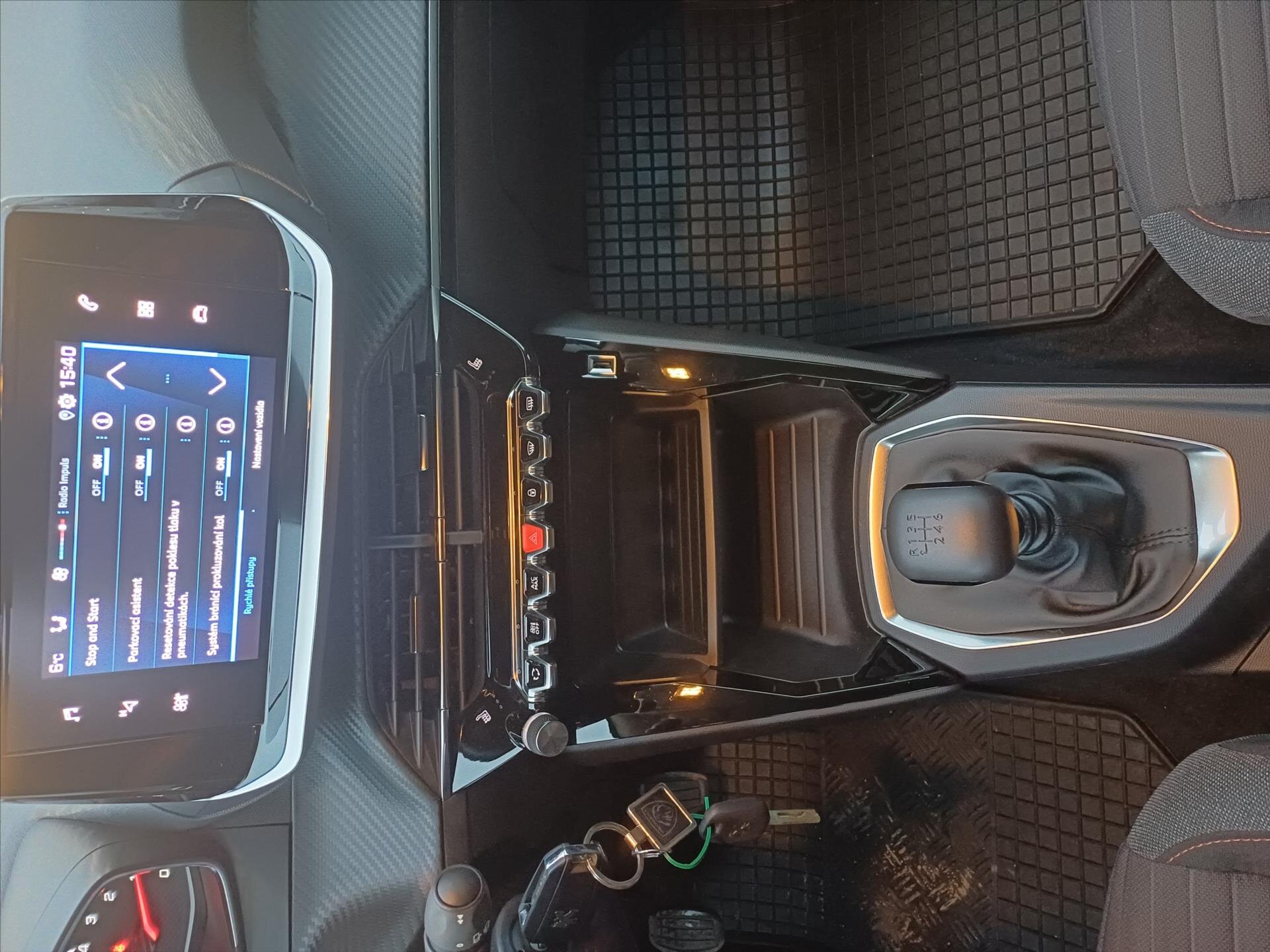 Peugeot 2008 Hatchback 1,5 l 81 kw