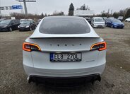 Tesla Model Y SUV 0,0 393 kw