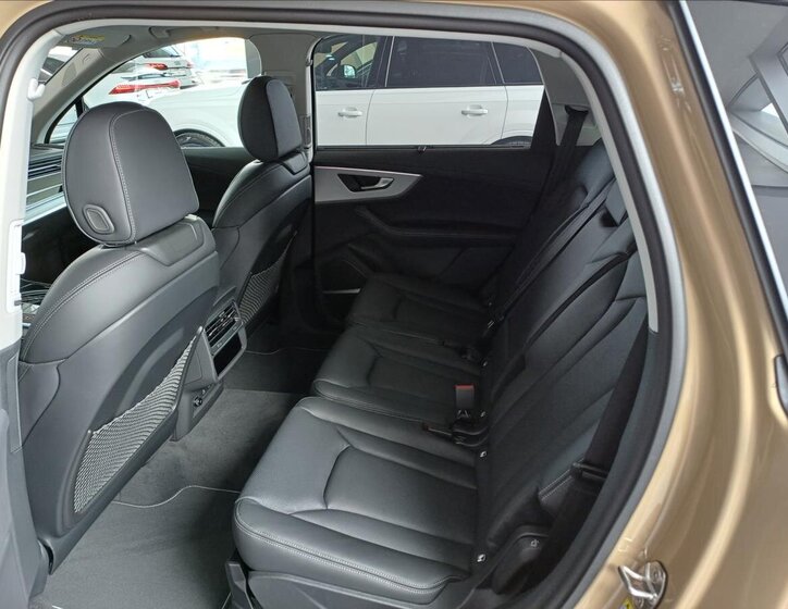 Audi Q7 SUV 3,0 l 210 kw