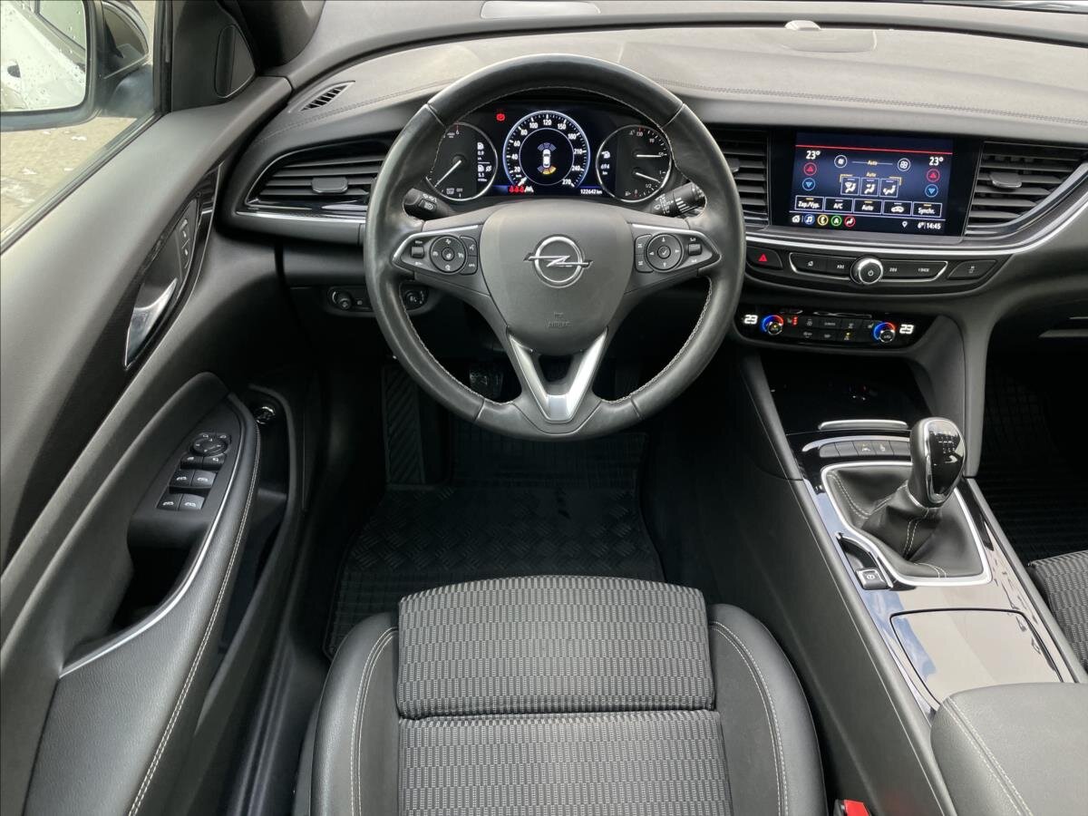 Opel Insignia Kombi 1,5 l 90 kw