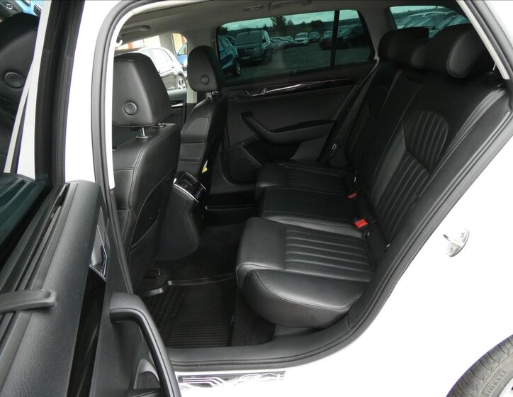 Škoda Superb Kombi 2,0 l 140 kw