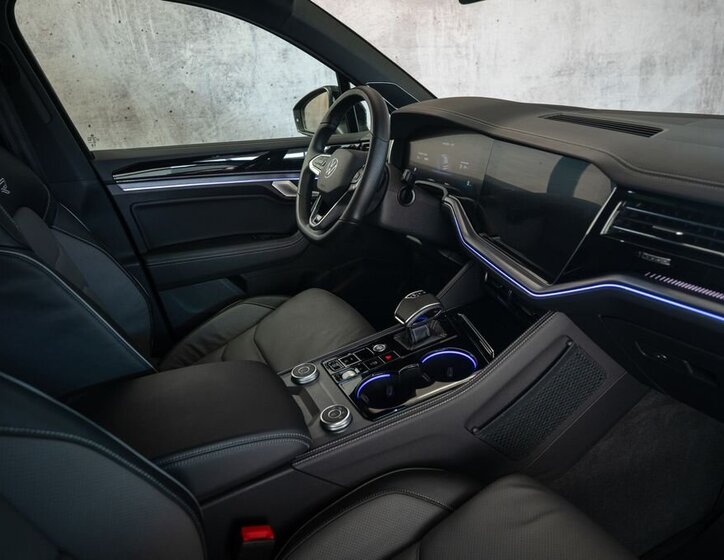 Volkswagen Touareg SUV / Terénní 3,0 l 210 kw