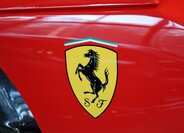 Ferrari Ostatní SUV / Terénní 6,5 l 533 kw