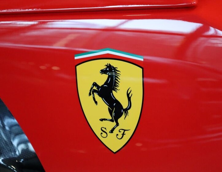 Ferrari Ostatní SUV / Terénní 6,5 l 533 kw