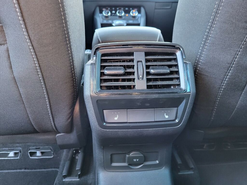 Škoda Karoq SUV / Terénní 1,5 l 110 kw