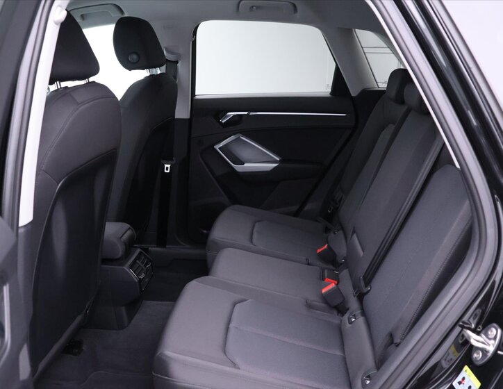 Audi Q3 SUV 2,0 l 140 kw