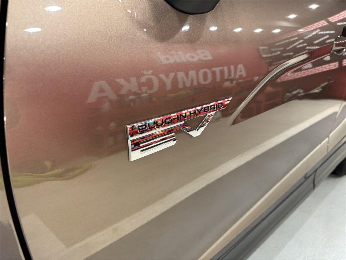 Mitsubishi Eclipse Cross SUV 2,4 l 138 kw