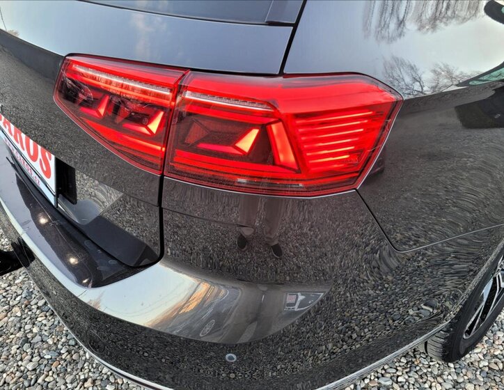Volkswagen Passat Kombi 2,0 l 90 kw