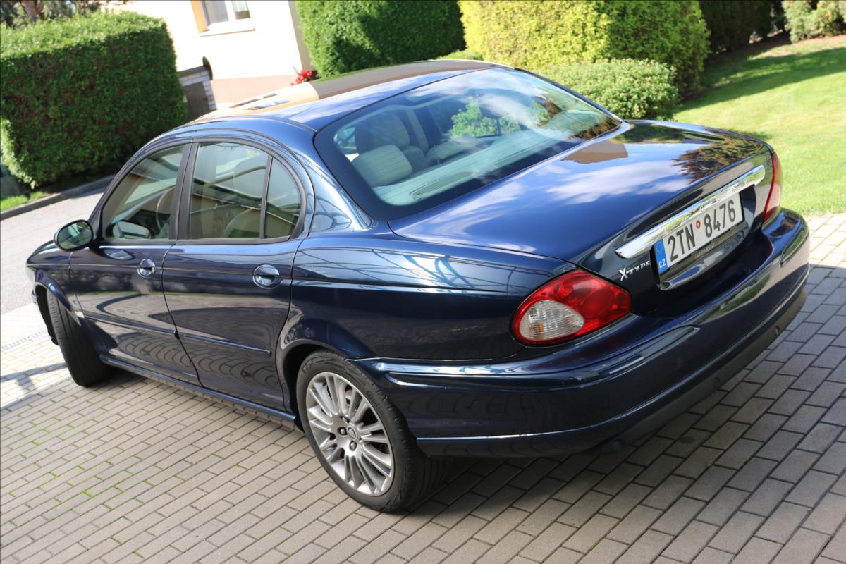 Jaguar X-Type