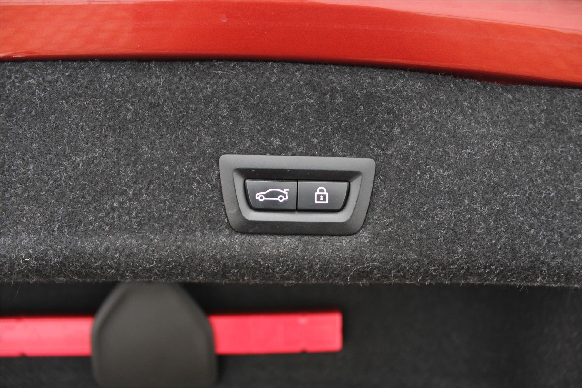 BMW Řada 3 Sedan / Limuzína 2,0 l 140 kw