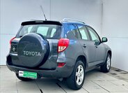 Toyota RAV4 SUV / Terénní 2,2 l 100 kw