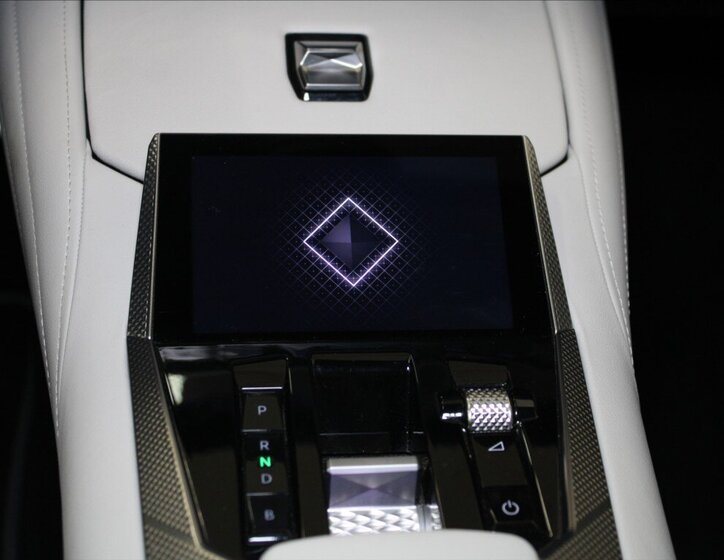 DS Automobiles DS4 21