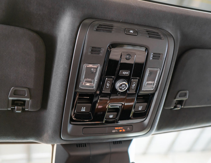 Cadillac Escalade 37