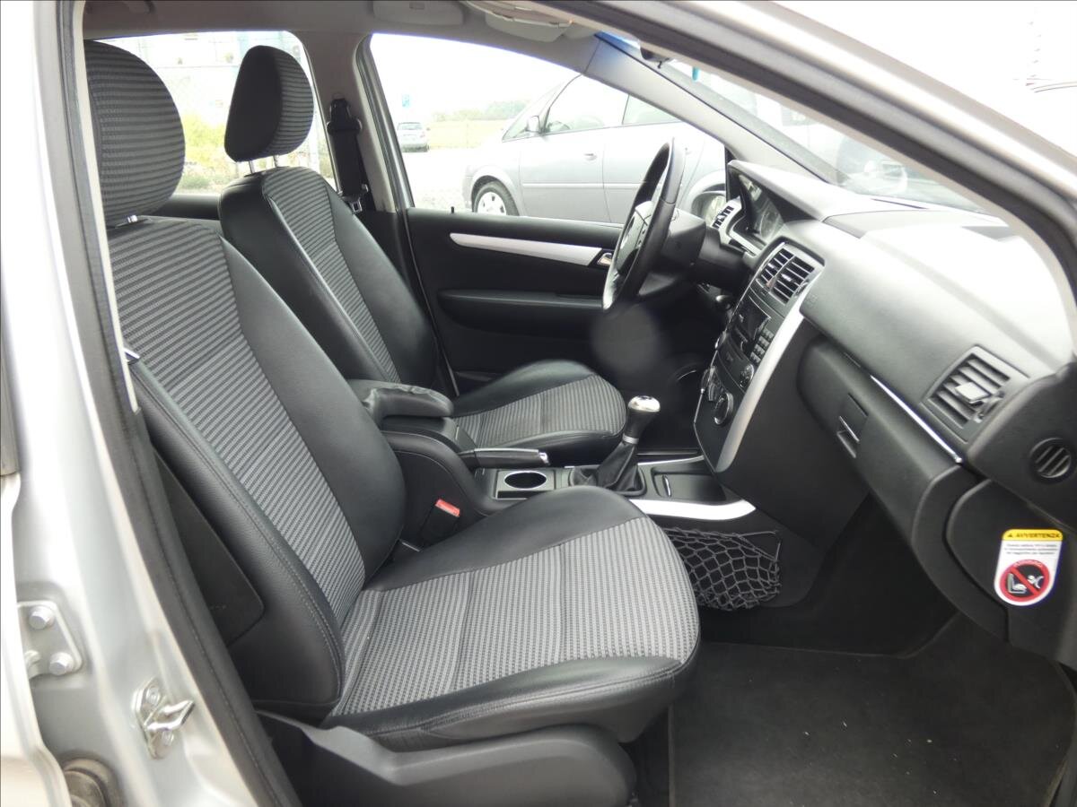 Mercedes-Benz Třídy B Hatchback 2,0 l 80 kw