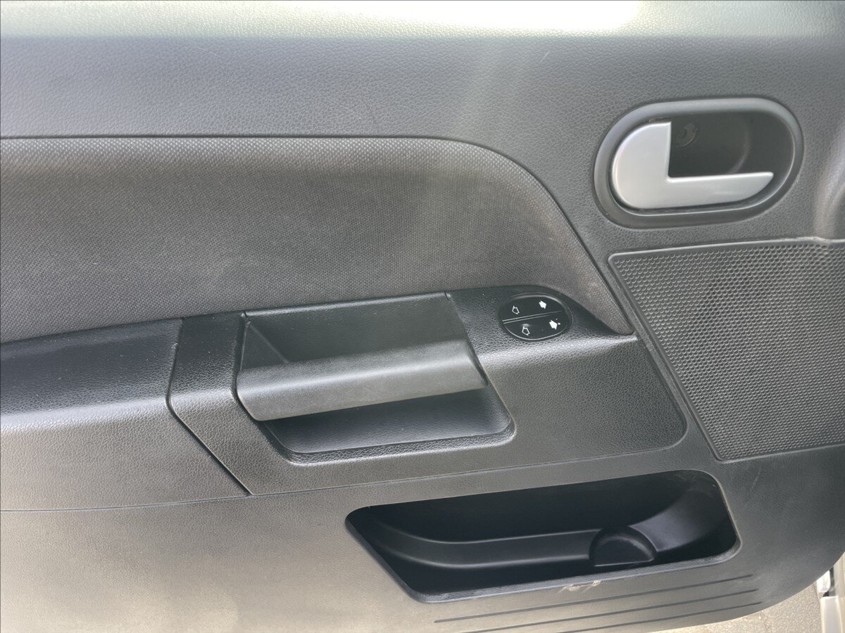 Ford Fusion Kombi 1,4 l 59 kw