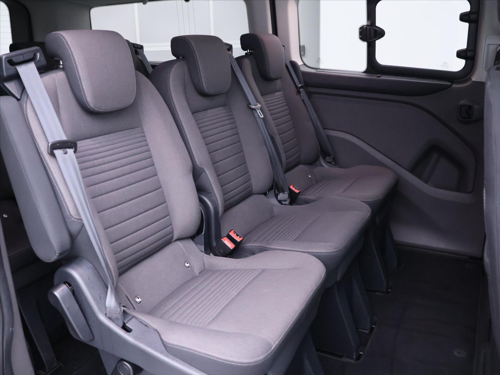 Ford Tourneo Custom Kombi 2,0 l 125 kw