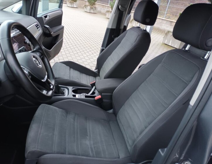 Volkswagen Touran MPV 2,0 l 110 kw