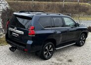 Toyota Land Cruiser 7