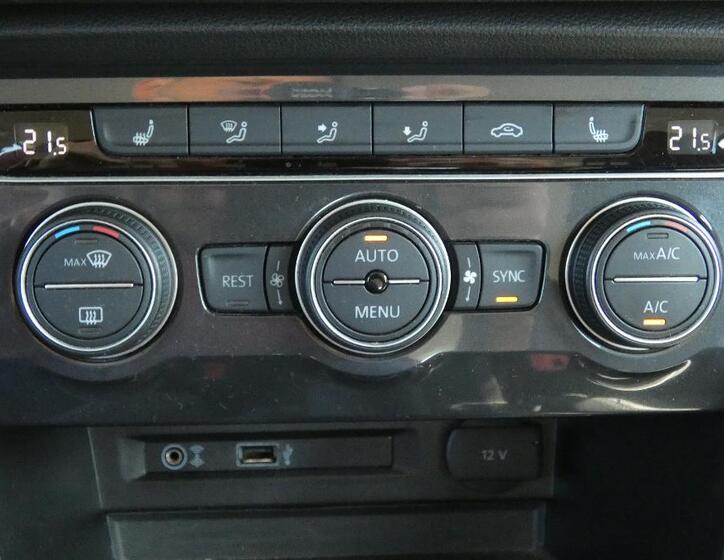 Volkswagen Tiguan 16